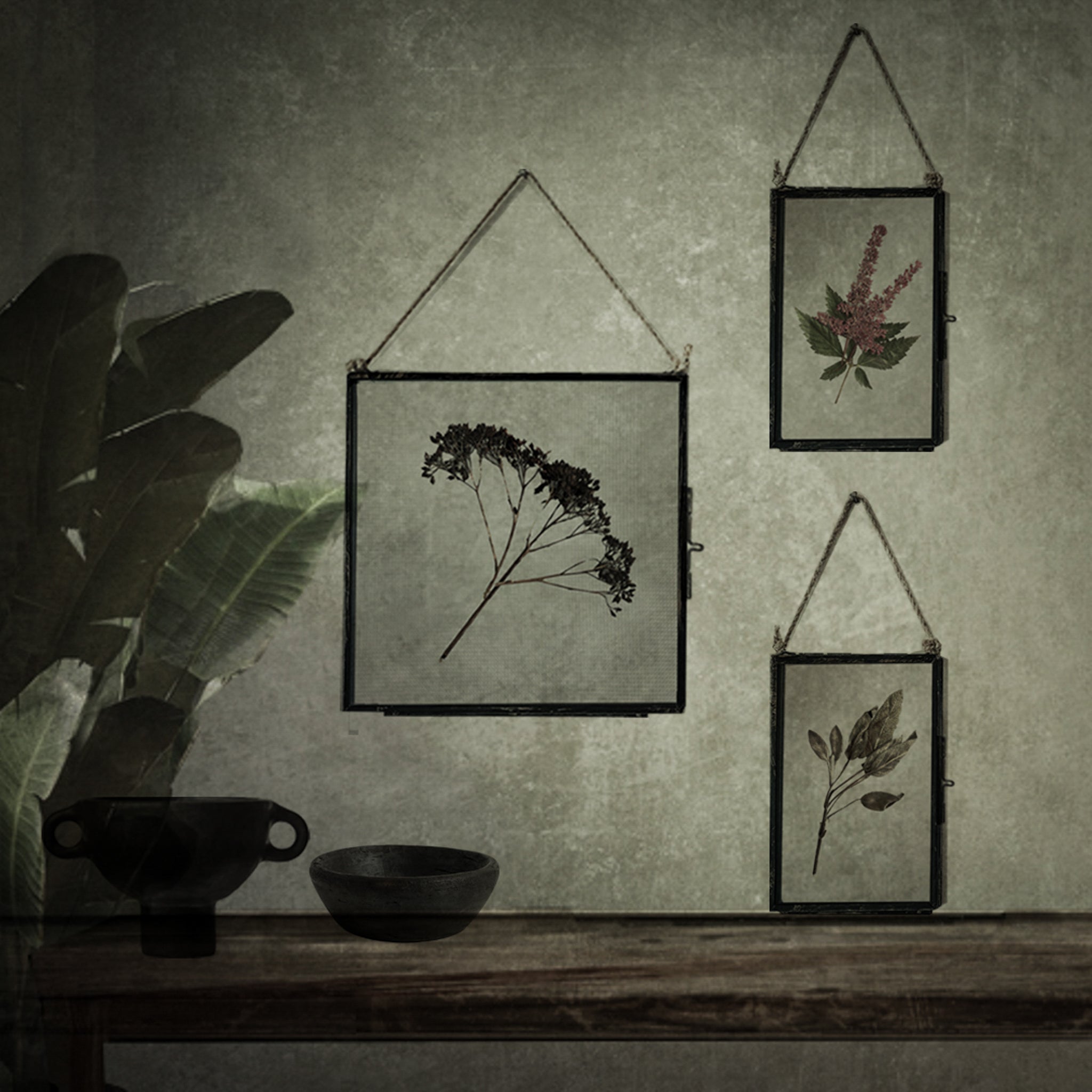 Antique Pressed Flower Frame: Dried Buddleia - Large