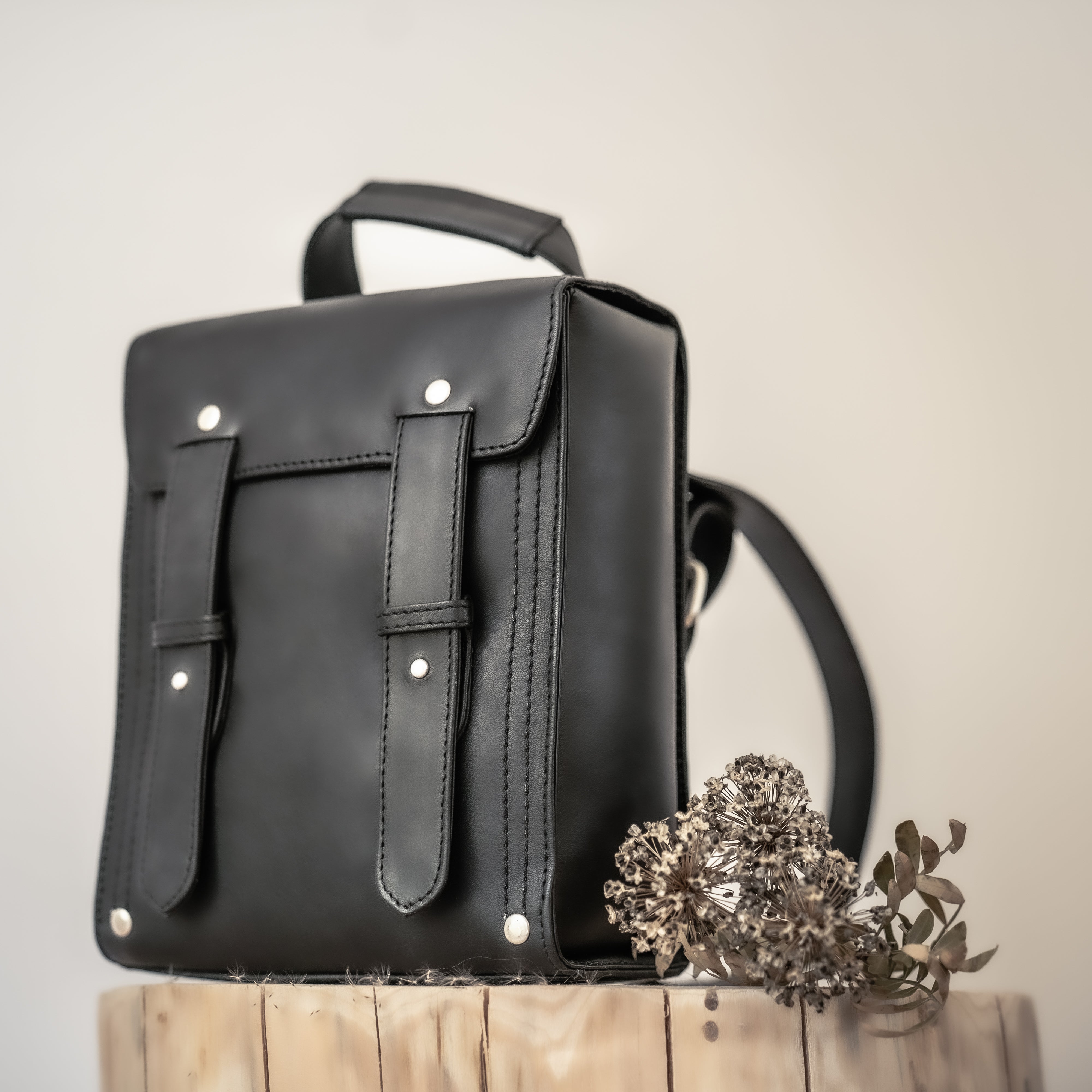 Black leather best sale satchel backpack